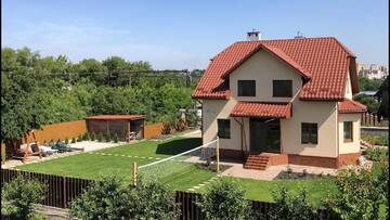 Фотографии Гостевой дом Luxury house with own pool, tenis, billiards г. Каменец-Подольский (Украина) №1 Фото Гостевой дом Luxury house with own pool, tenis, billiards г. Каменец-Подольский 1
