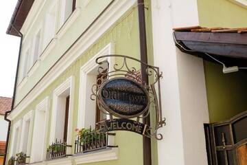 Фото номера Трехместный номер Мини-отель Old Town Гостевой Дом г. Каменец-Подольский 36