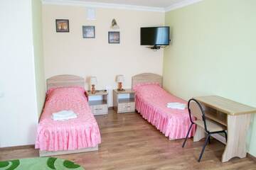 Фото номера Cемейный номер с собственной ванной комнатой Гостевой дом Guest House Stara Rus г. Каменец-Подольский 16