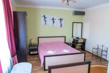 Фото номера Cемейный номер с собственной ванной комнатой Гостевой дом Guest House Stara Rus г. Каменец-Подольский 3
