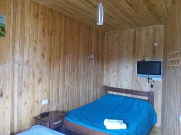 Фото номера Трехместный номер Делюкс с душем Мини-отель Home Hotel г. Каменец-Подольский 5