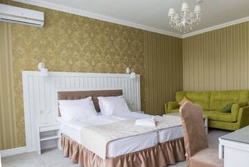 Фото номера Люкс с 2 спальнями Отель Boutique Hotel Deluxe г. Каменец-Подольский 18