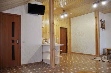 Фото номера Четырехместный номер с собственной ванной комнатой Отель Mini-hotel Yandrusi г. Каменец-Подольский 14