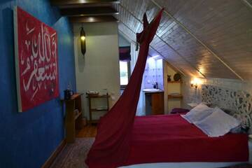 Фото номера Двухместный номер Делюкс с 1 кроватью Гостевой дом Romantic Guest House г. Каменец-Подольский 19