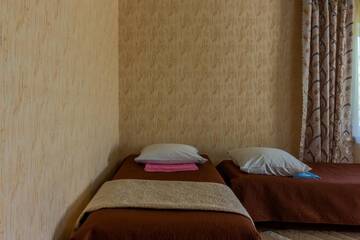 Фото номера Семейный номер Гостевой дом Rooms with Fortetsya View г. Каменец-Подольский 9