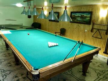 Фото номера Вилла с собственным бассейном Гостевой дом Luxury house with own pool, tenis, billiards г. Каменец-Подольский 11