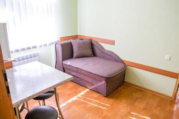 Фото номера Номер с 2 кроватями размера «queen-size» Отель Каприз г. Каменец-Подольский 5
